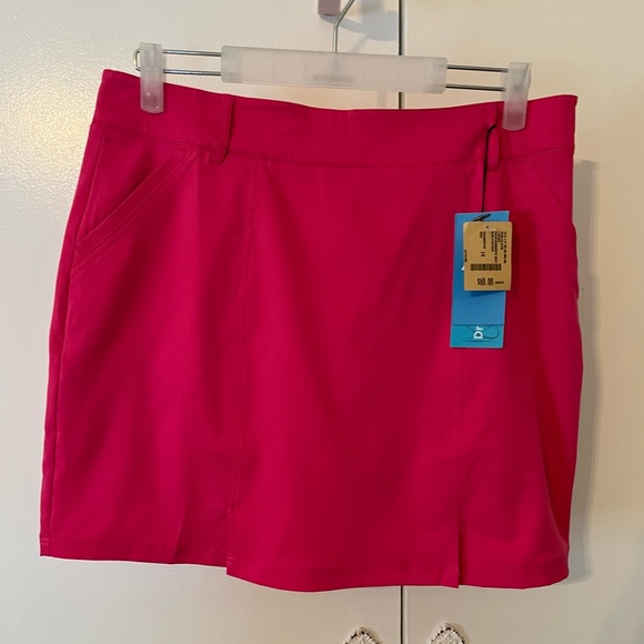 SORRY! SOLD!   NWT AUR Active Golf Skorts in Fushsia. Size 10 or 12. - Picture 1 of 8